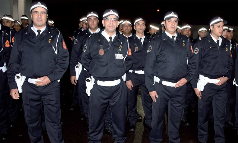 Depuis mercredi, les fonctionnaires  de police endossent leurs nouveaux uniformes