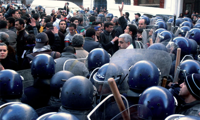 Violentes protestations en Kabylie contre les mesures d’austérité