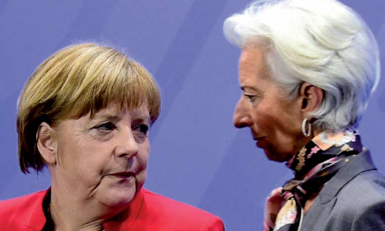 Le FMI appelle à une restructuration de la dette grecque