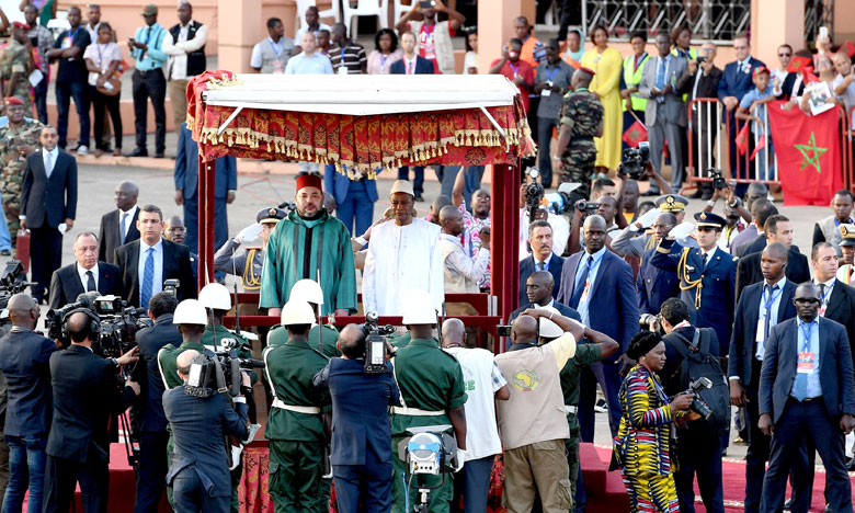 Arrivée de Sa Majesté le Roi à Conakry pour une visite de travail et d'amitié  en République de Guinée
