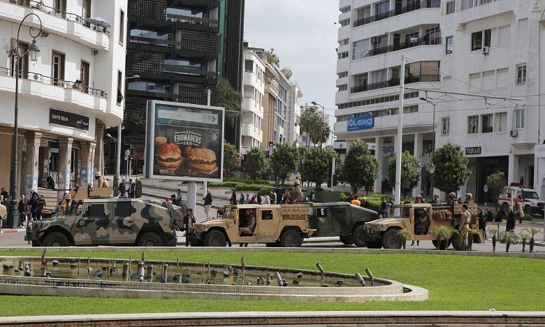 Scènes de guerre au centre-ville de Rabat