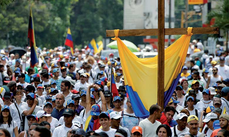 Les anti-Maduro défient le président malgré les violences 