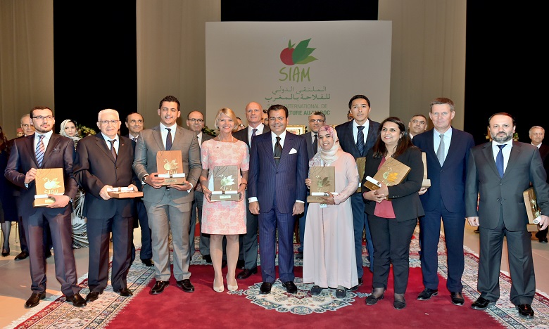 Son Altesse Royale le Prince Moulay Rachid préside la cérémonie de remise des prix des meilleures unités de production agricole et des meilleurs exposants