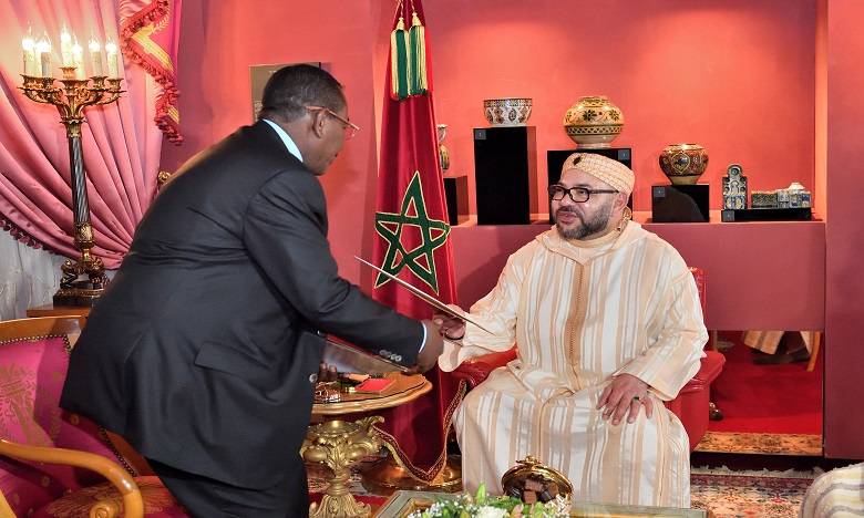 Sa Majesté le Roi Mohammed VI reçoit à Fès l'envoyé spécial du Président de la République du Soudan le général Ali Osman Taha
