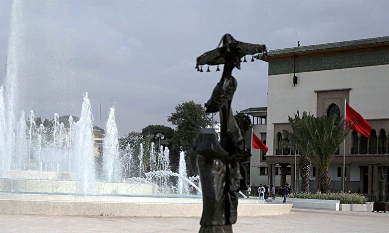 Les sculptures de Sahbi Chtioui  sur la place Mohammed V