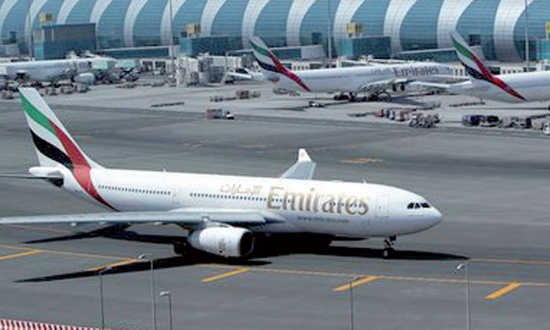 Emirates met fin à l'interdiction d'ordinateurs et tablettes en cabines