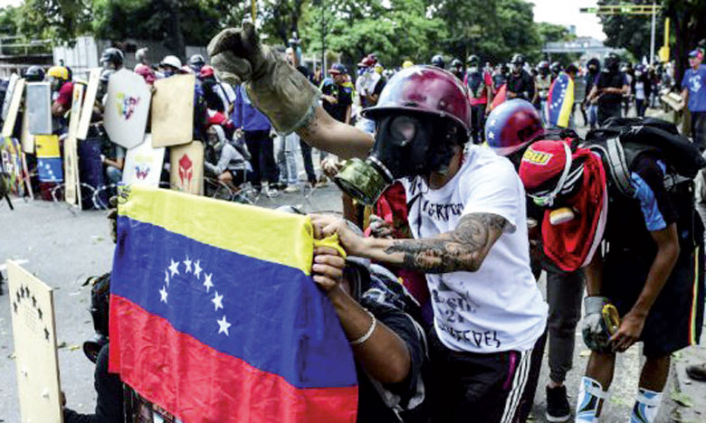 L'opposition lance une consultation  populaire contre le Président Maduro 