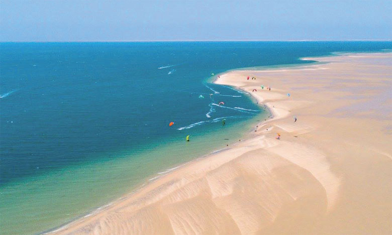 Le Dakhla Downwind relie Dakhla à Lagouira sur 500 km de plages vierges