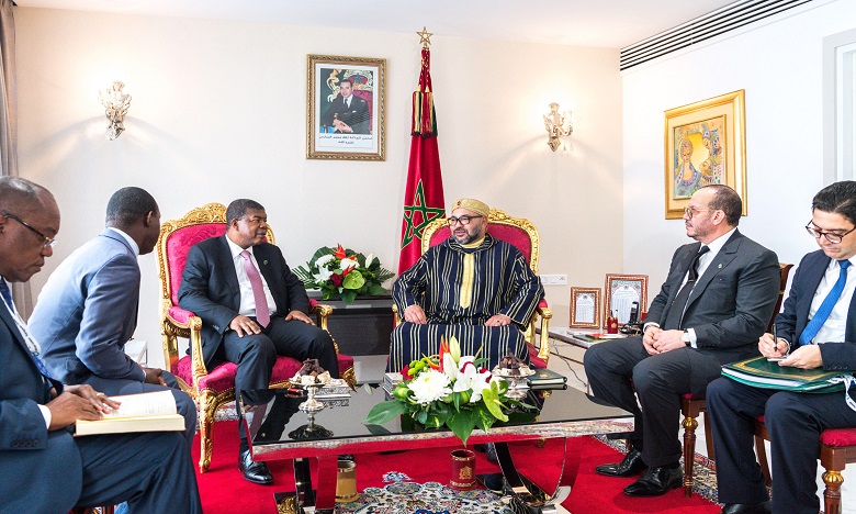 S.M. le Roi reçoit à Abidjan le président de la République d'Angola