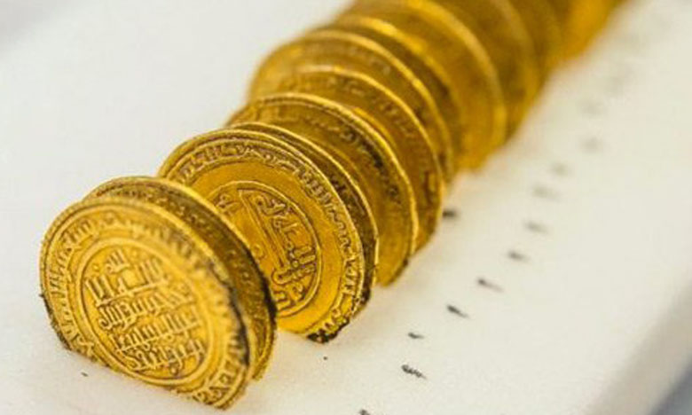 Découverte en France d'un trésor médiéval comprenant des pièces d’or frappées au Maroc 