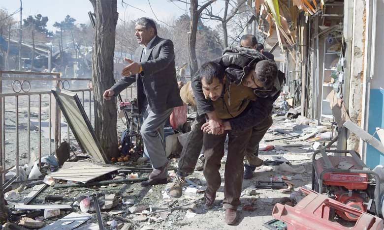 Kaboul en alerte maximale au lendemain de l'attentat qui a fait plus de 100 morts