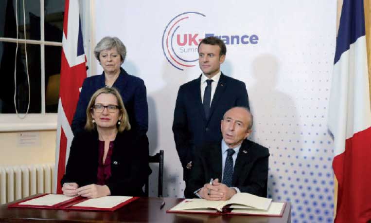 Signature d'un nouveau traité franco-britannique sur  le contrôle du flux migratoire
