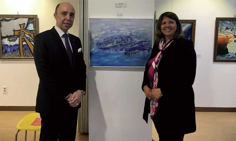 L’artiste-peintre Hayat  Saïdi représente le Maroc
