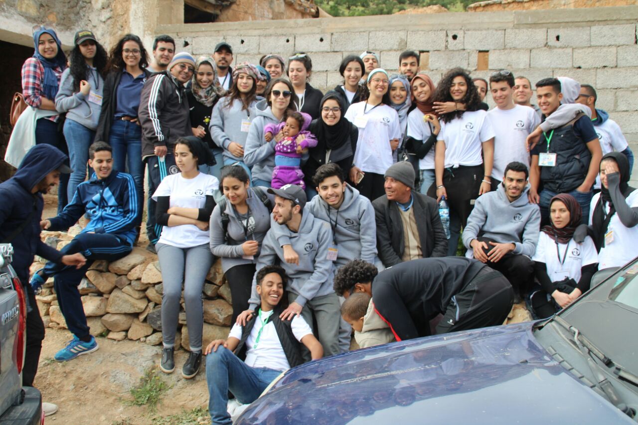 Ray of hope, une caravane humanitaire des jeunes leaders marocains à Imi N’Fast