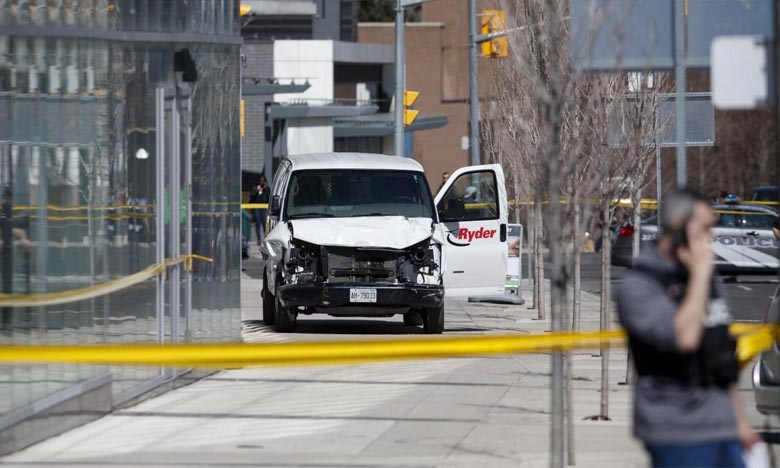   Une camionnette renverse des piétons à Toronto  