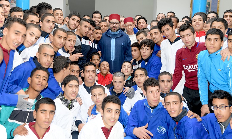 S.M. le Roi inaugure un Centre de formation professionnelle à la prison locale El Arjat II et lance le programme d'appui à l’auto-emploi des ex-détenus - Ramadan 2018