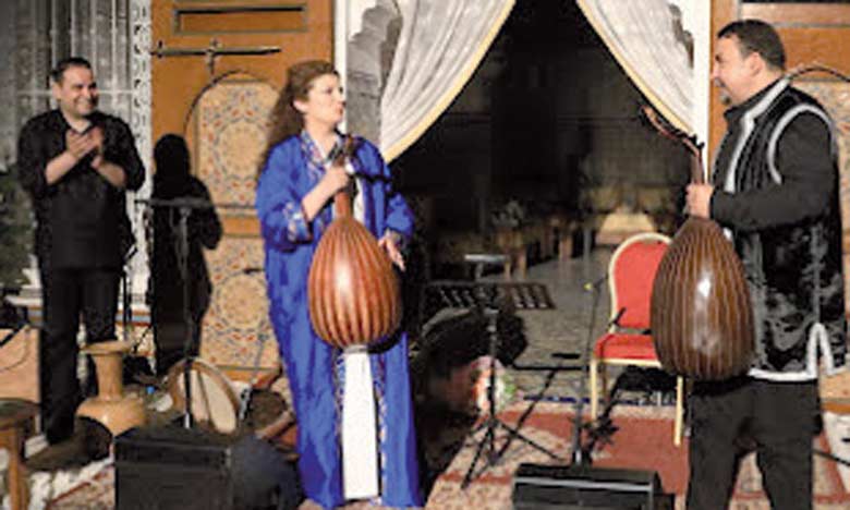 Waed Bouhassoun et Driss El Maloumi en concert 