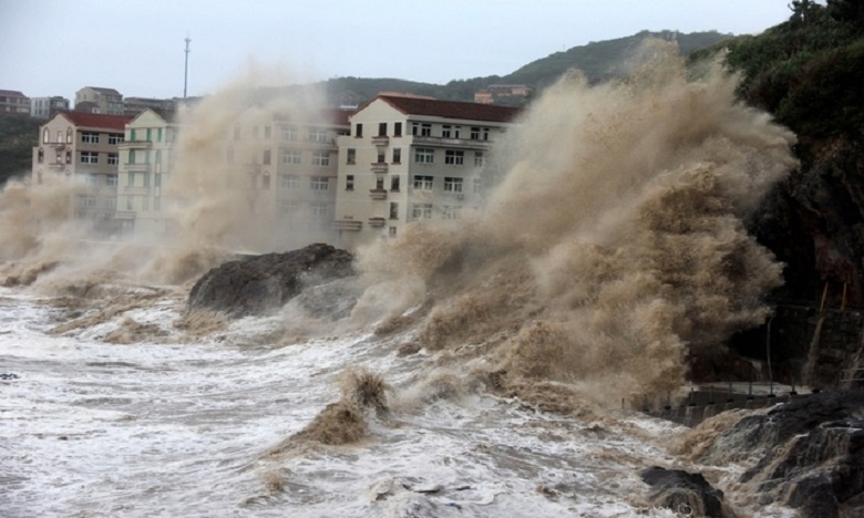 Un typhon fait trois morts en Chine
