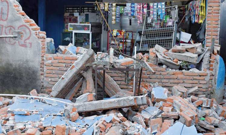 Le bilan des séismes atteint 555 morts