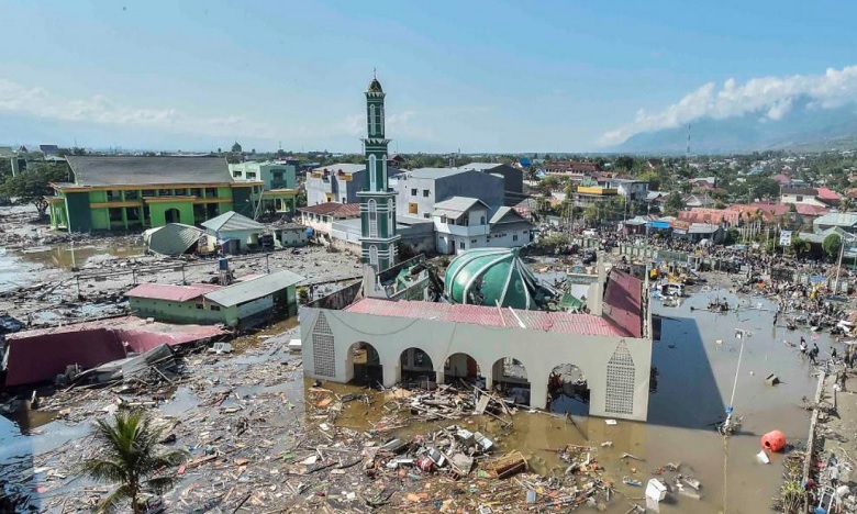 Tsunami : Plus de 800 morts, le bilan devrait s'alourdir