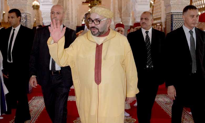 S.M. le Roi, Amir Al Mouminine, accomplit la prière du Vendredi à la mosquée Hassan à Rabat