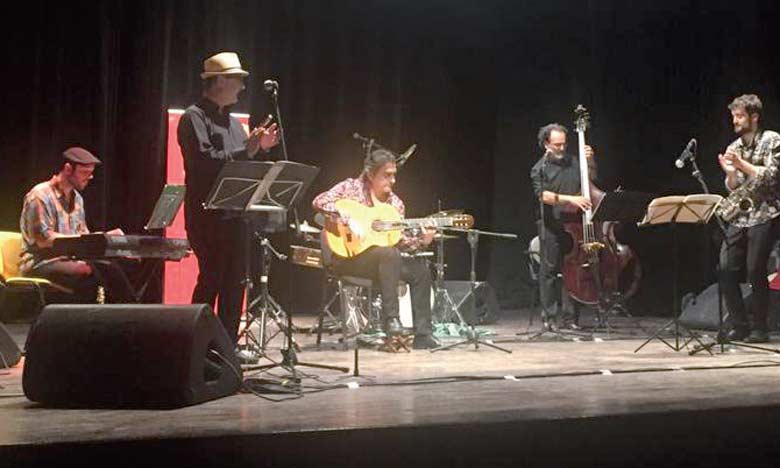 Le public subjugué par un spectacle de flamenco-jazz
