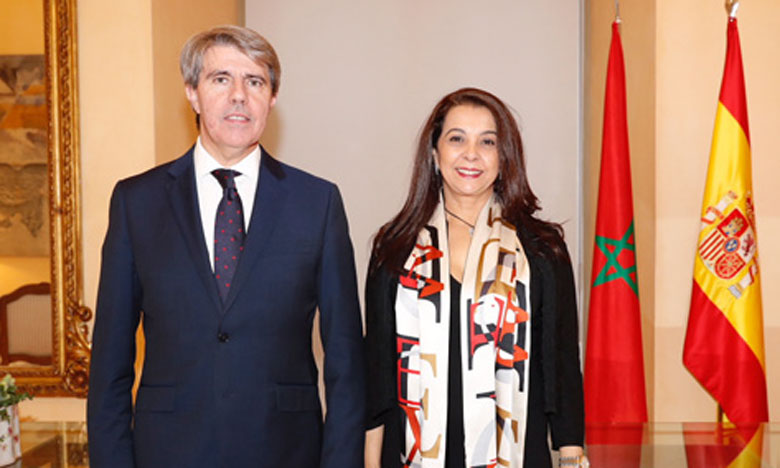 L’ambassadrice du Maroc en Espagne s’entretient avec le président de la région de Madrid