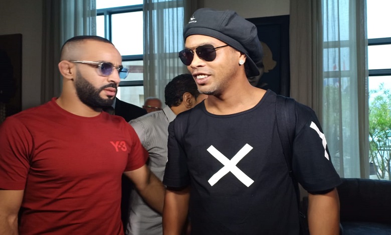 Ronaldinho débarque au Maroc (Vidéo)