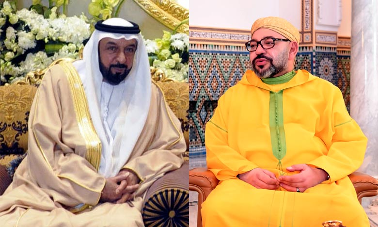 S.M. le Roi félicite le Président des EAU