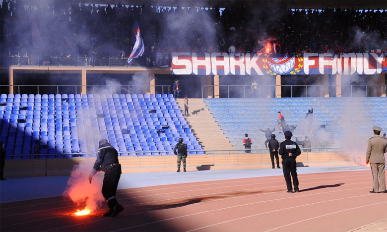Au lieu de fêter la victoire, les fans de l’OCS sèment la terreur au grand stade de Marrakech