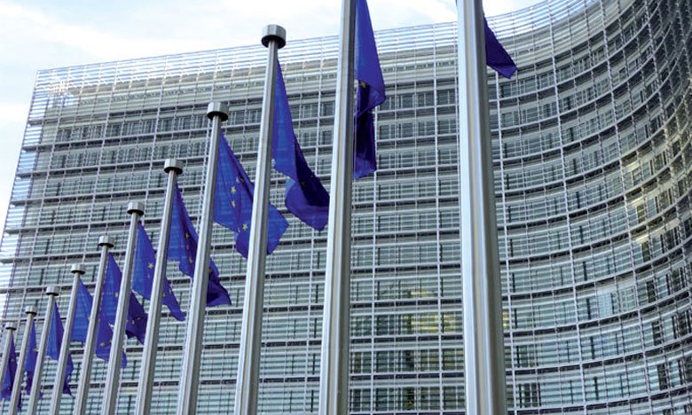 Secteurs stratégiques : L’UE contrôle les investissements étrangers