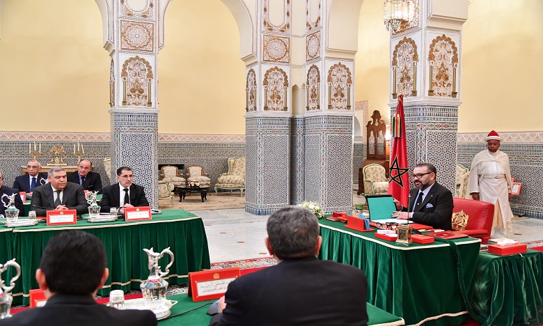 S.M. le Roi Mohammed VI préside au Palais Royal à Marrakech un Conseil des ministres et nomme nombre de walis et gouverneurs à l'administration territoriale et centrale ainsi que plusieurs ambassadeurs et hauts responsables