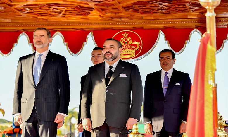 Sa Majesté le Roi Mohammed VI préside la cérémonie d'accueil officiel à Rabat  de S.M. le Roi Felipe VI d'Espagne et la Reine Doña Letizia