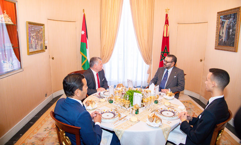S.M. le Roi Mohammed VI offre un déjeuner en l'honneur du Souverain du Royaume hachémite de Jordanie
