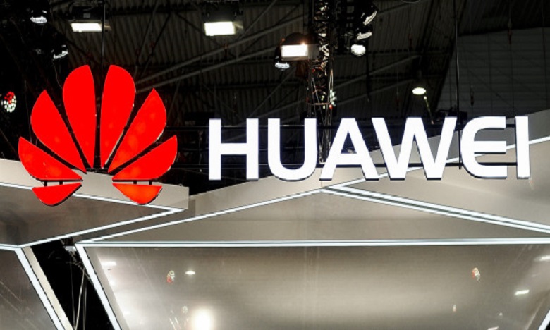 Huawei invite les médias étrangers pour lever les doutes