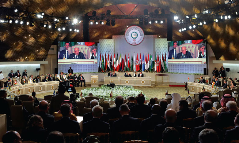 Le 30e Sommet arabe de Tunis salue les efforts de  S.M. le Roi Mohammed VI pour la défense de la Ville sainte