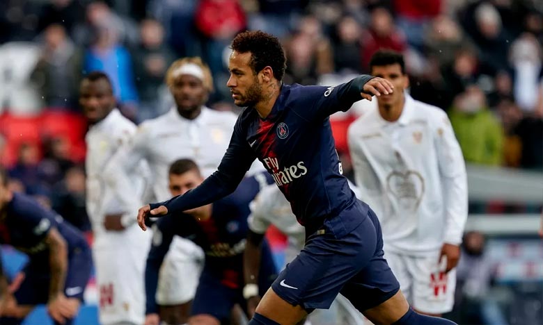 Neymar suspendu trois matches ferme