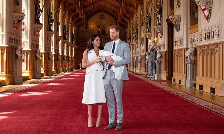 Royaume Uni:  "the Royal baby" présenté au public (Photos)