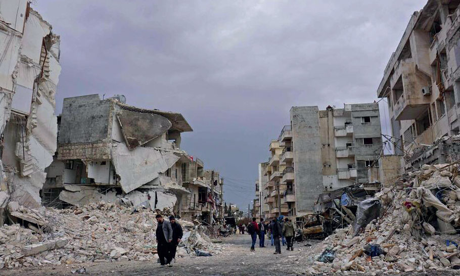 28 morts dans des raids russes et syriens