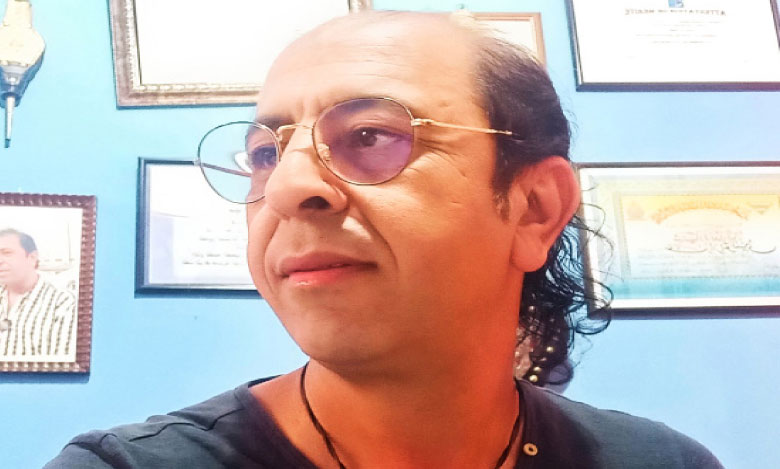 Aziz Tounsi consacré par la Médaille d’Étain de l’Académie des «Arts-Sciences-Lettres» de Paris