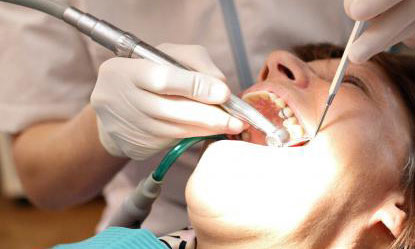 Un dentiste alarme sur cette pratique dangereuse