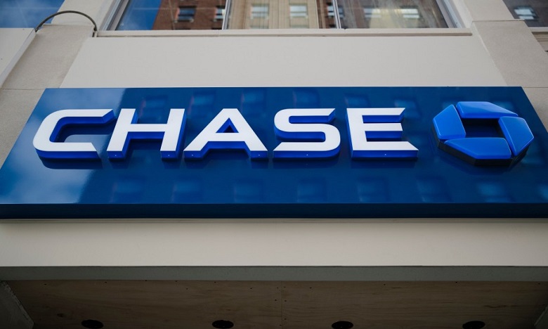 Chase annule les dettes de cartes de crédit de ses clients canadiens