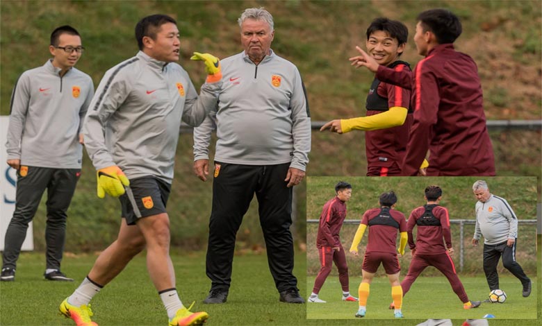  Guus Hiddink évincé de son poste d'entraîneur de l'équipe de Chine des U21 