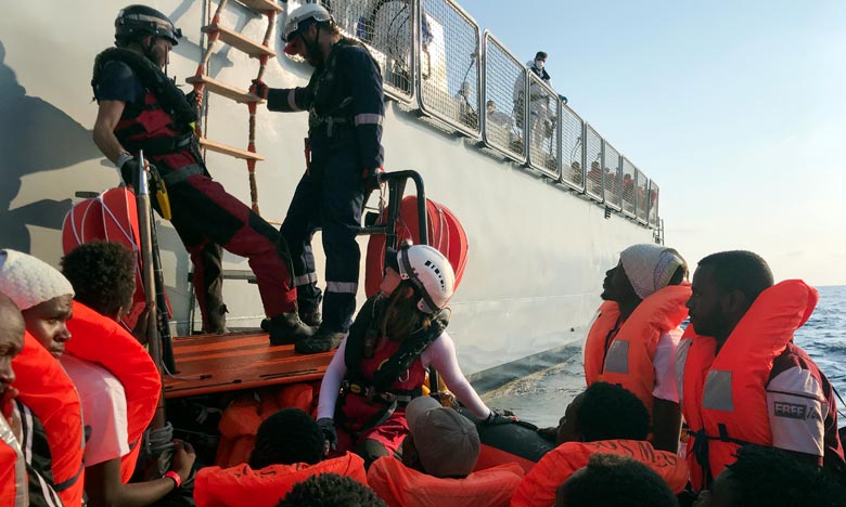 Italie : Le gouvernement autorise le débarquement de 182 migrants secourus en Méditerranée