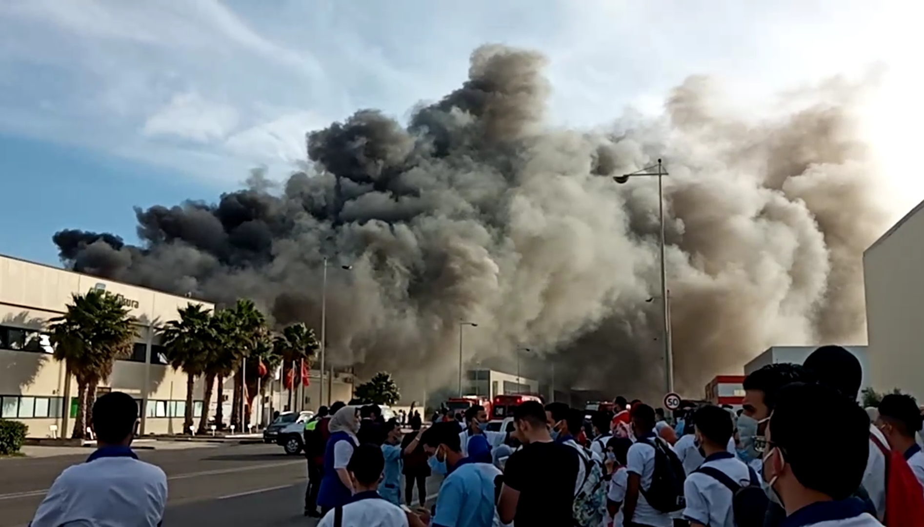 Tanger Free Zone : Incendie à l'usine Fujikura Automotive, le feu maîtrisé