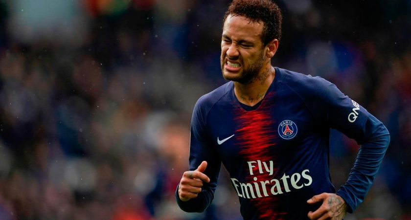 Espagne: Neymar condamné à payer 6,79 millions d'euros au FC Barcelone