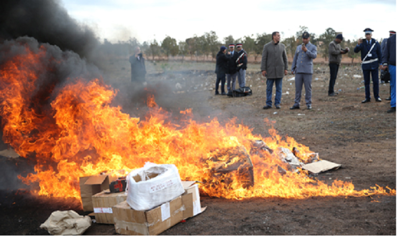 Agadir : Destruction par incinération d’une grande quantité de drogues et de cigarettes de contrebande