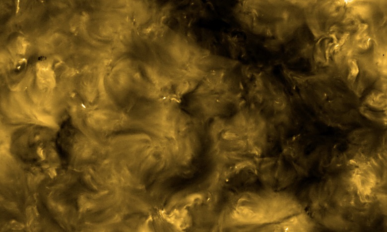 Solar Orbiter révèle des images inédites du Soleil et ses "feux de camp"