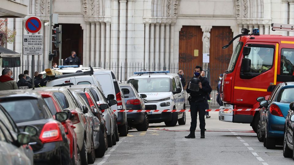 Attaque au couteau à Nice: l'assaillant, un Tunisien de 21 ans arrivé par Lampedusa