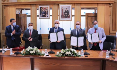  Protection sanitaire au travail  : le détail des deux conventions de partenariat signées à Rabat